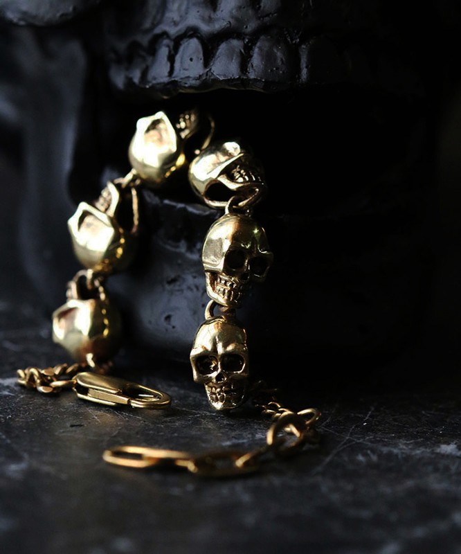 Defy-bracelet-6skulls-1