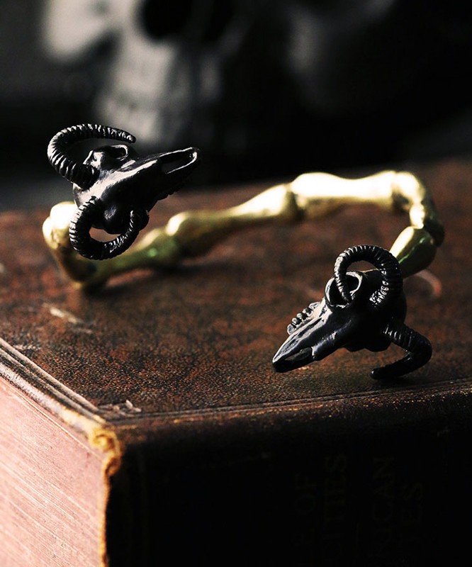Defy bracelet Goat Black skulls1