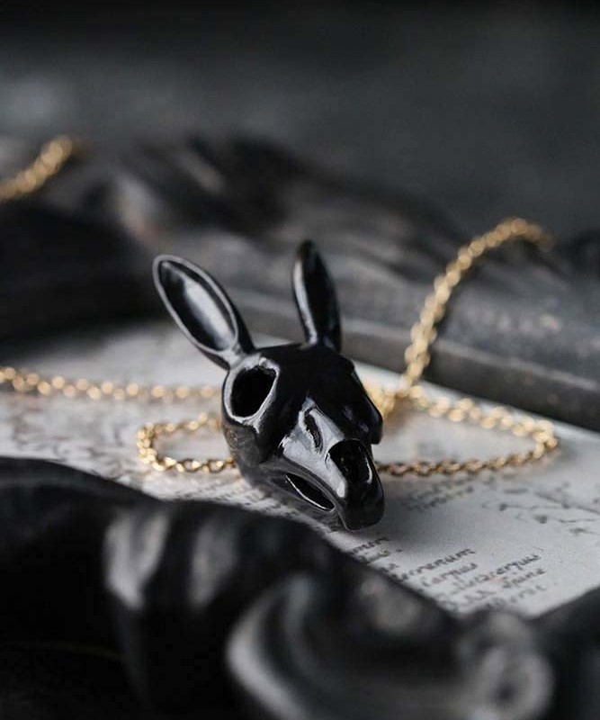Defy Necklace Black Rabbits Skull1