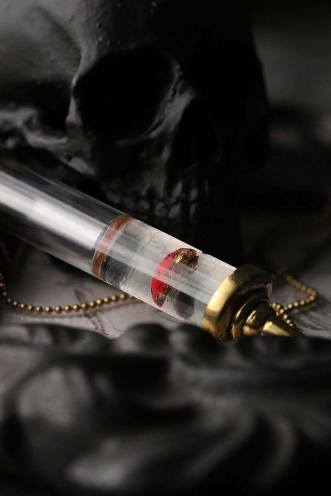 defy-necklace-ladybug-syringe3
