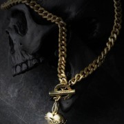 Defy-Necklace-Sacred-Heart-Big-Chain3