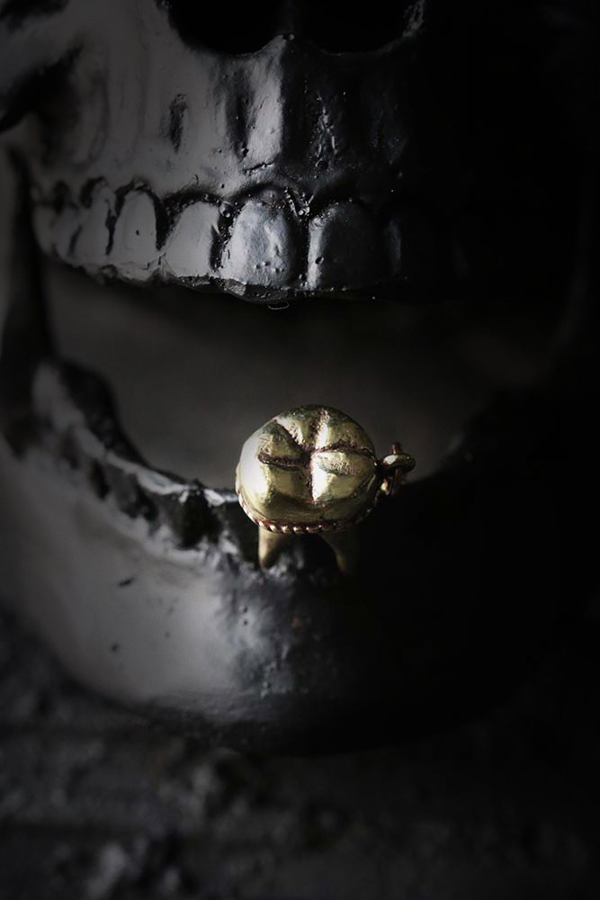 Defy-Necklace-Tooth-big4