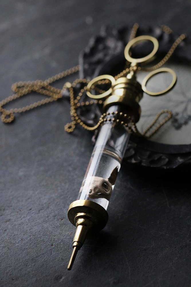 Defy-Painted-Necklace-Rabbit-Skull-Syringe4