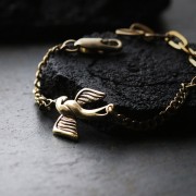 Defy-Bracelet-Medium-Swallow2