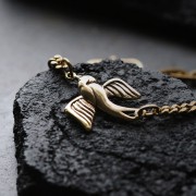 Defy-Bracelet-Medium-Swallow3