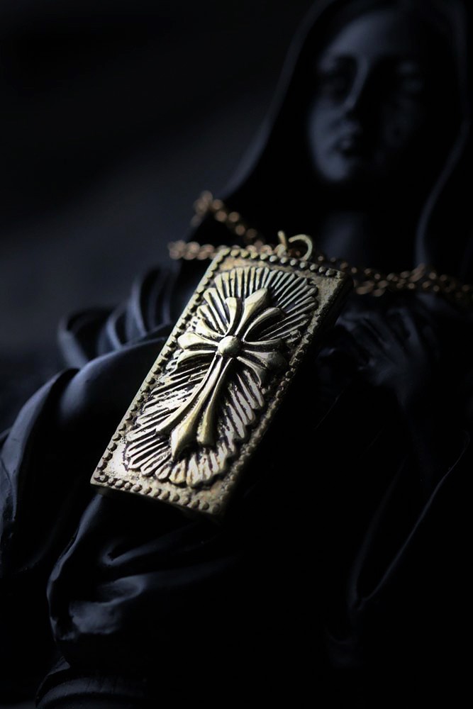 Defy-Necklace-Cross-Tag1
