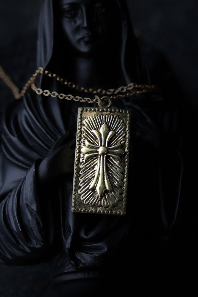 Defy-Necklace-Cross-Tag2