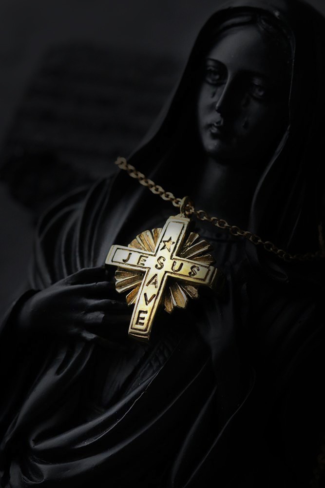 Defy-Necklace-Jesus-save-2