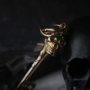 Defy-Necklace-Key-Skull2