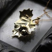 Defy-Necklace-Leaf-&-Skulls1