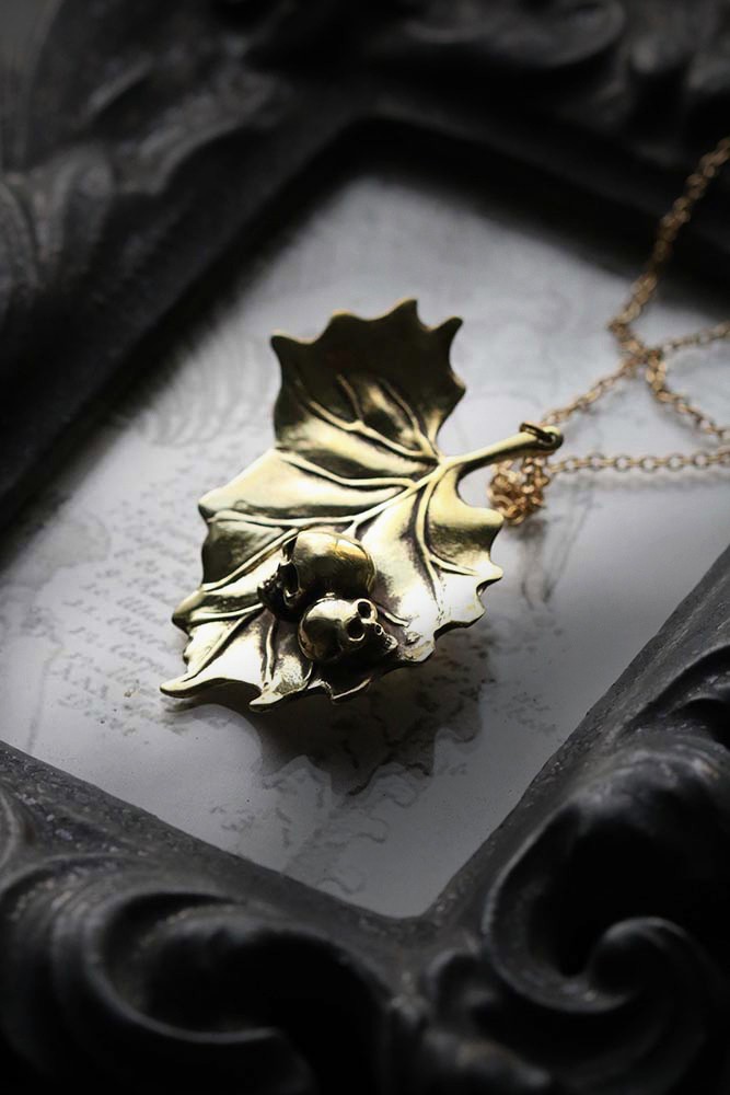 Defy-Necklace-Leaf-&-Skulls1