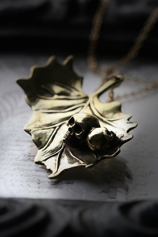 Defy-Necklace-Leaf-&-Skulls2