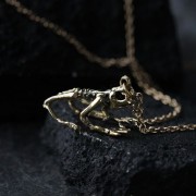 Defy-Necklace-Small-Frog2
