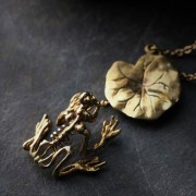 Defy-Necklace-Small-Frog&Lotus-leaf3