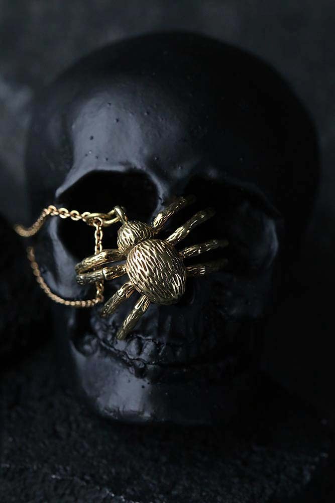 Defy Necklace Spider..1