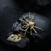 Defy-Necklace-Spider&Leaves1