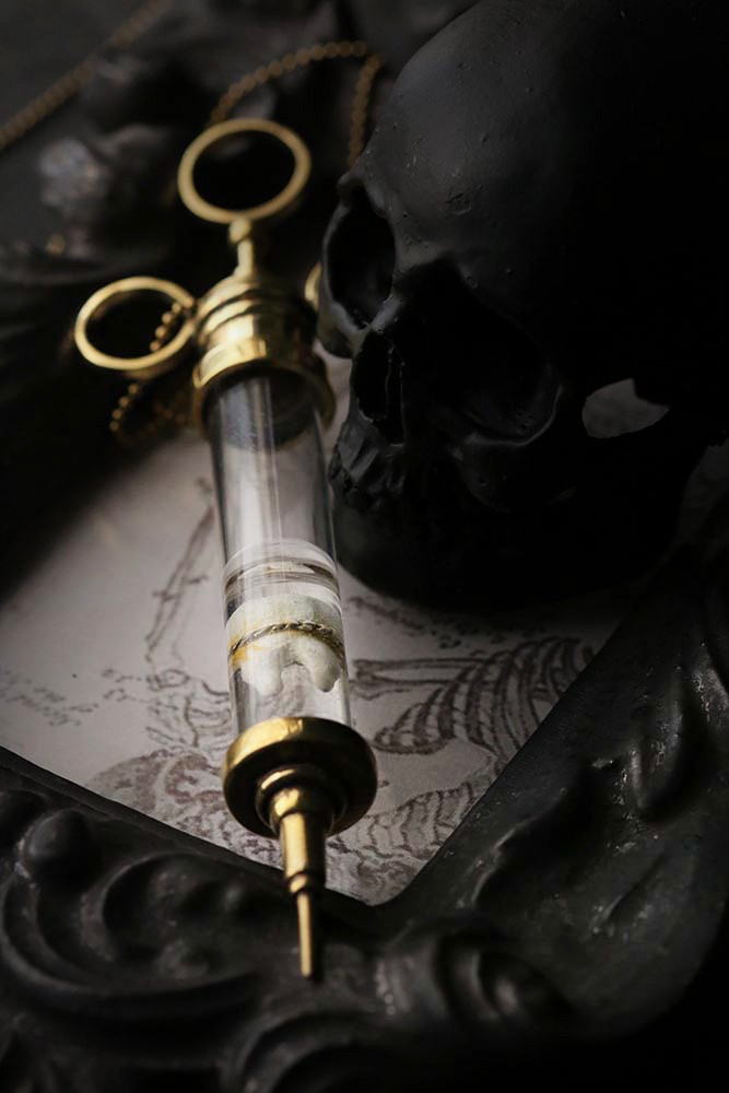 Defy-Painted-Necklace-Teeth-Syringe2