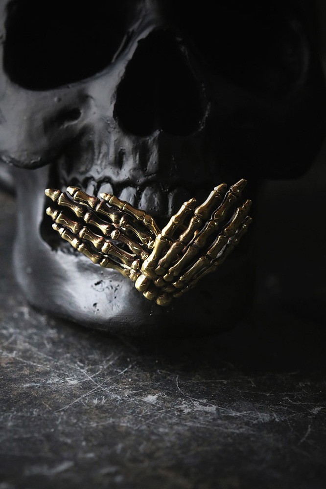 Defy-cufflinks-hand-skeleton-1