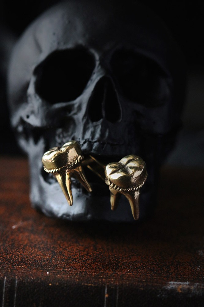 Defy-cufflinks-teeth-2