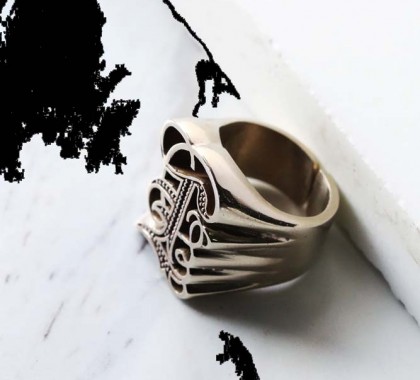 defy-letter-rings-silverplated-l1