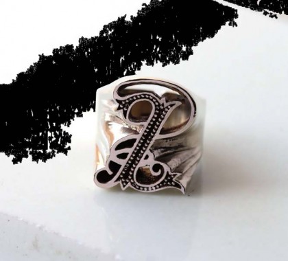 defy-letter-rings-silverplated-z4